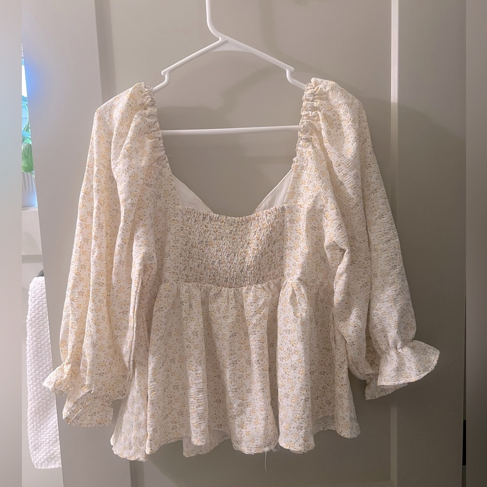 Red Dress Boutique Entro Summer Shade Yellow Floral Print Top Size Large NWT - Picture 2 of 6